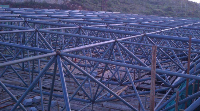 安康概述网架加工中对钢材的质量的过细恳求
